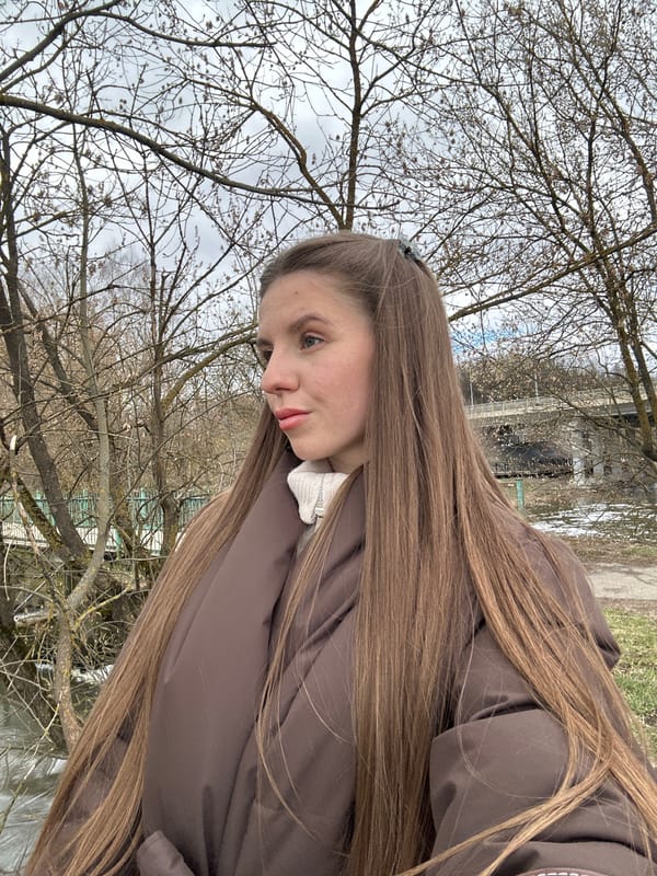 Woman observed near river bridge in Klin, Russia
