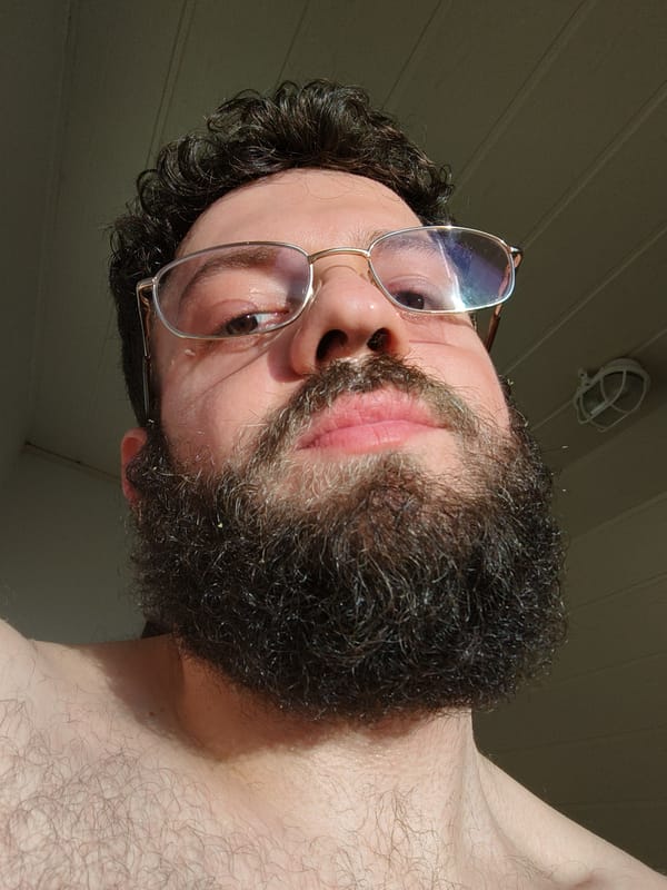 Person with wet hair photographed in sunlight, Diepholz