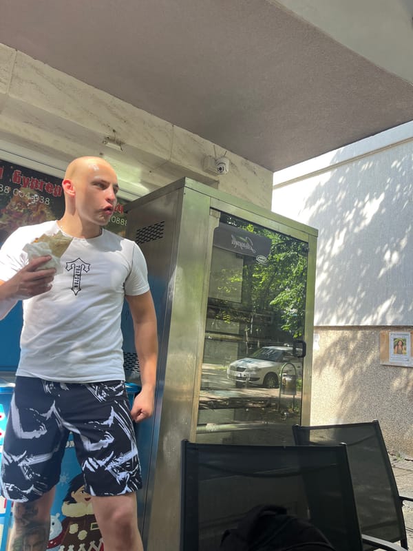 Afternoon break at a Vratsa patio, tattoos and snacks in frame