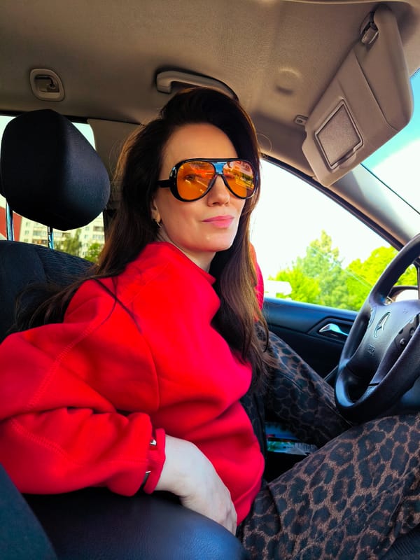 Woman spotted in Mercedes-Benz in Riga, Latvia