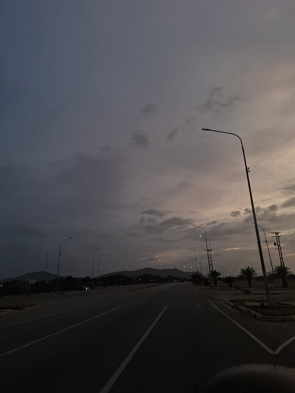 Overcast evening captured on Venezuelan road in Altagracia