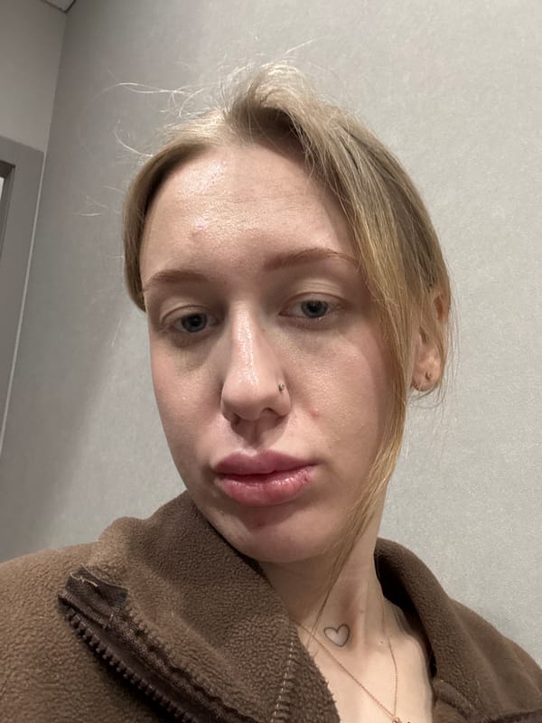 Person photographed by multiple witnesses in Azov, Russia