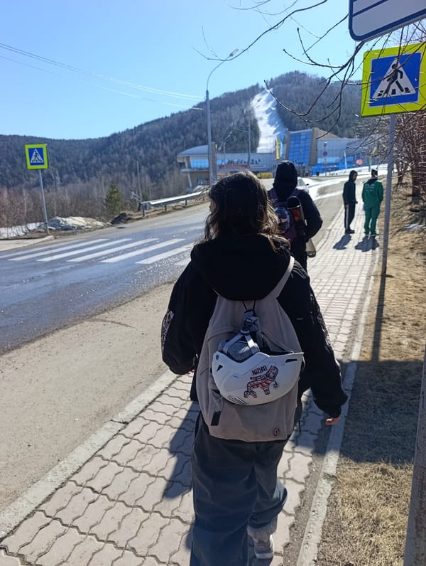 Spring skiing activity documented at Krasnoyarsk ski resort