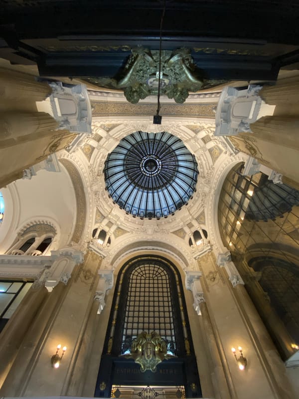 Witnesses document Buenos Aires' historic Galerías Pacífico mall architecture