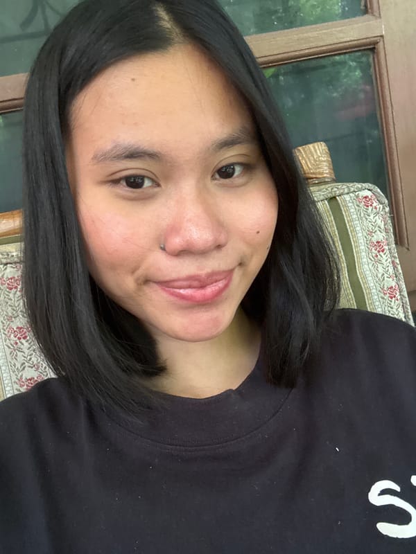 Quick selfie session at a South Jakarta residence