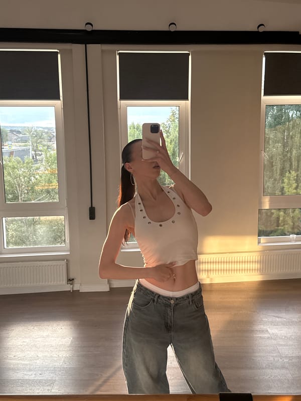 Mirror selfie in a Zakharovo dance studio with ballet barre