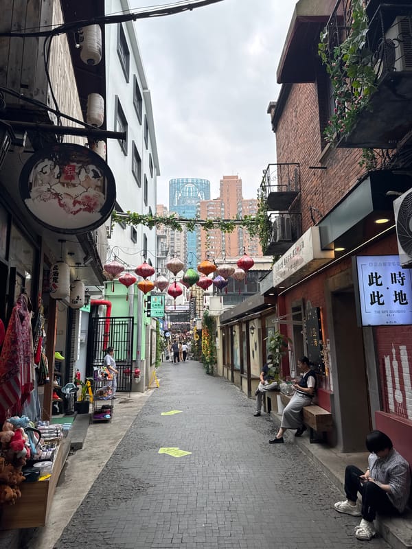 Early morning scenes from Shanghai alleyways and craft displays