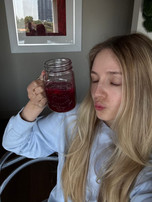 Woman with mysterious red liquid photographed in Mexico City