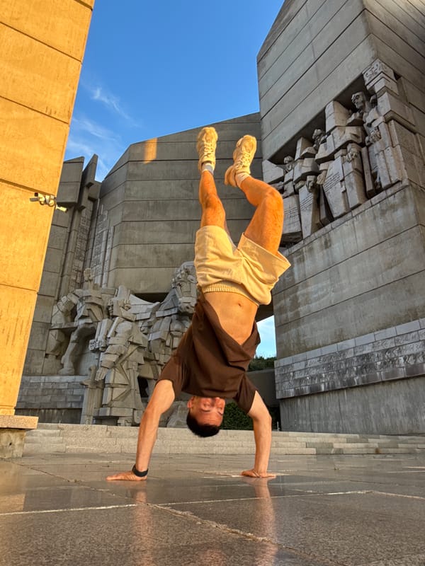 Parkour and acrobatics at Shumen's brutalist monument, sunset session