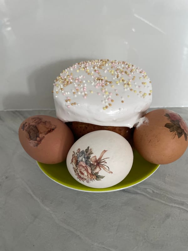 Easter cake and decorated eggs displayed in Sharapovo, Russia