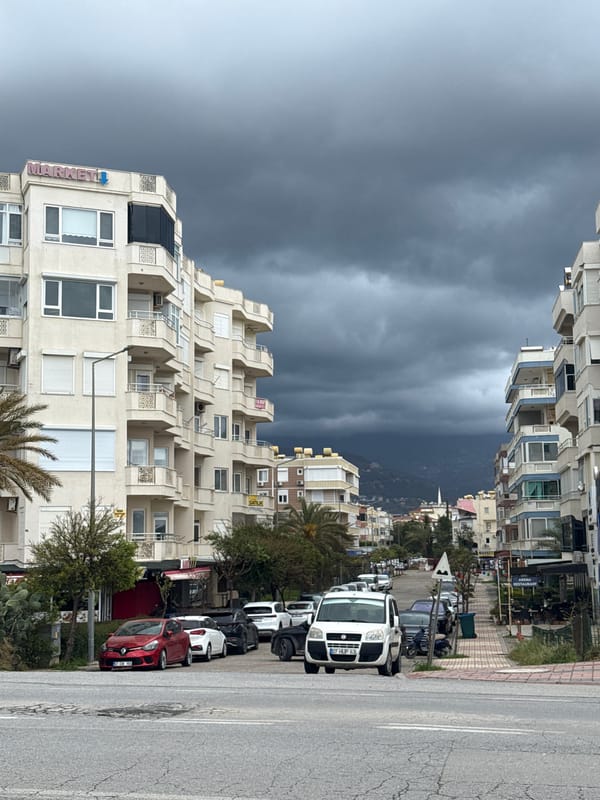 Overcast skies blanket Alanya streets and beaches