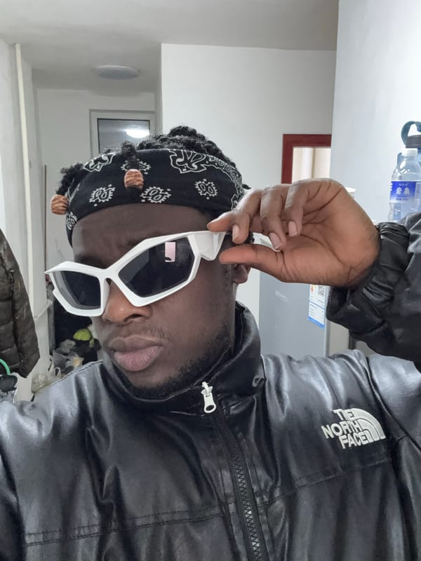 Person in distinctive outfit photographed repeatedly in Zhongtun, China