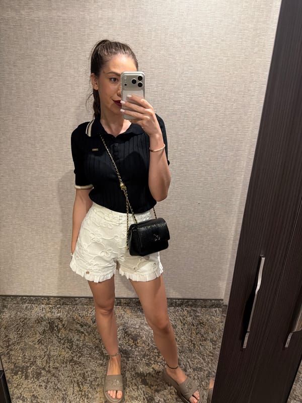 Hotel mirror selfies and a rainy pool day in Hisarya