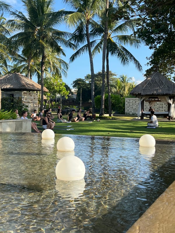 Beachfront resort life in Kuta Selatan, Bali