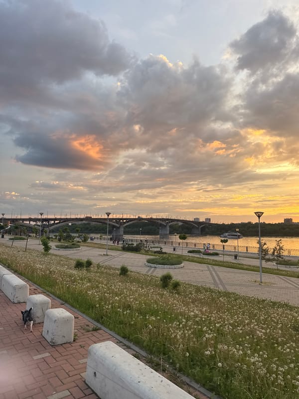 Sunset documented across multiple Nizhny Novgorod landmarks May 24