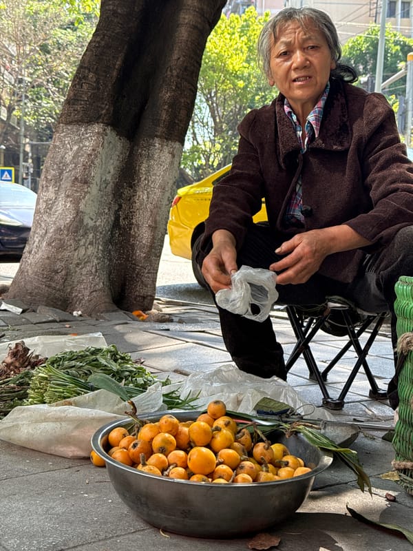 Morning street life scenes documented in Beibei, China