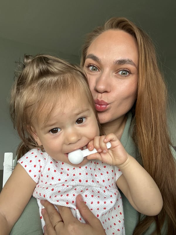 Mother-child morning routine captured in Kharnavy, Russia