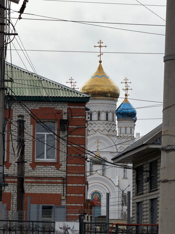 Ordinary moments captured around Liski train station and cathedral