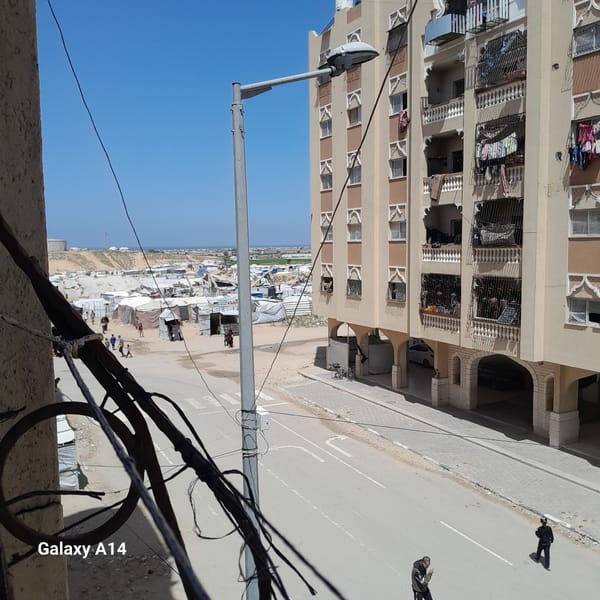 Witness documents damaged buildings, refugee camps in Khan Yunis