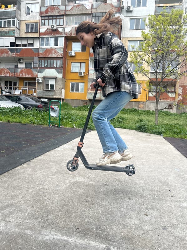 Woman falls off scooter, laughs in Ruse playground