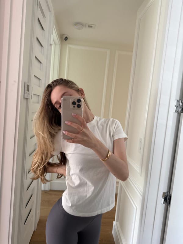 Woman Takes Mirror Selfies in Coral Gables Home