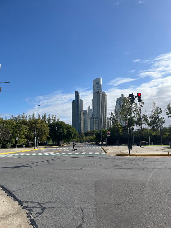 Buenos Aires residents share weekend moments: architecture, nature, social media