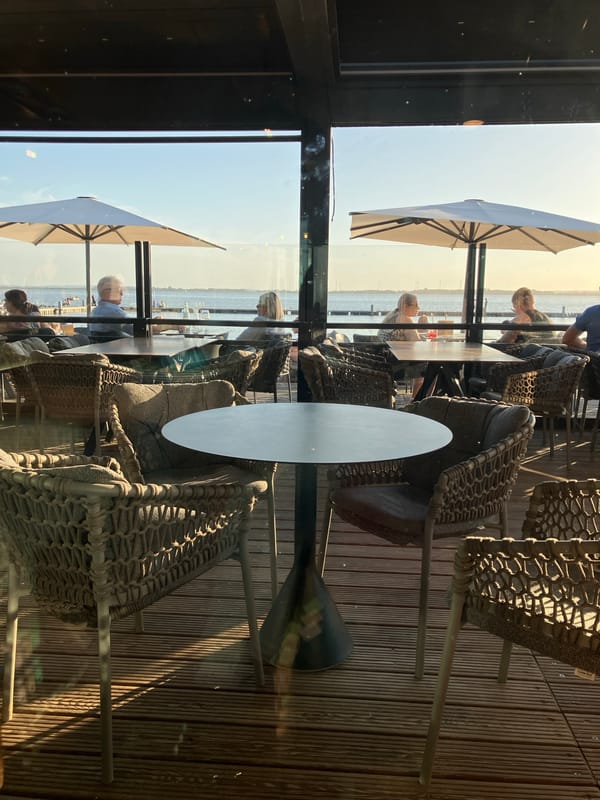 Lakeside café terrace at Dümmer See, Hüde
