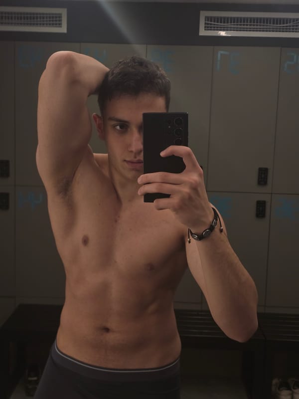 Man takes selfies in Yerevan gym locker room