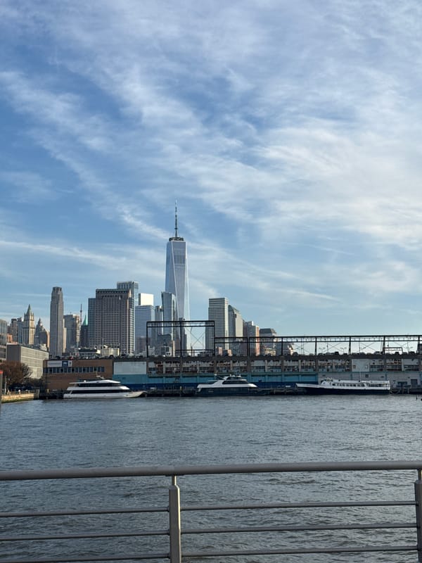 Evening stroll along Hudson River boardwalk captures NYC skyline