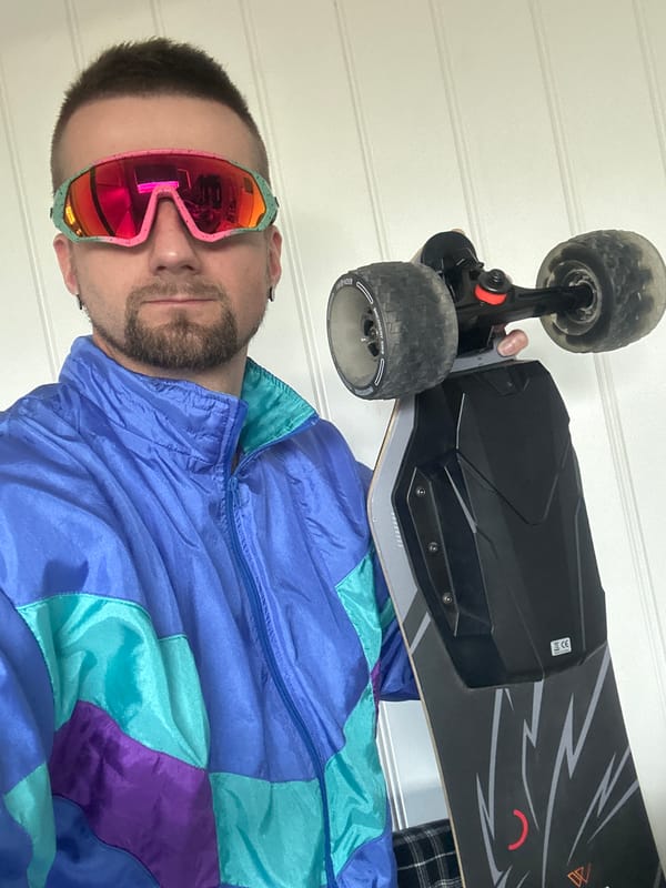 Colorful outdoor fits spotted in Askim, Norway