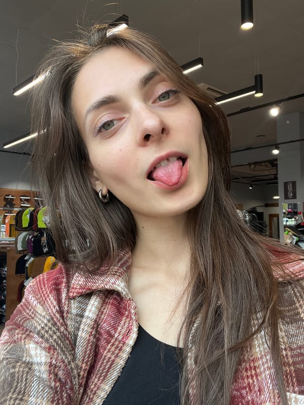 Quick selfie session at home in Krasnoyarsk