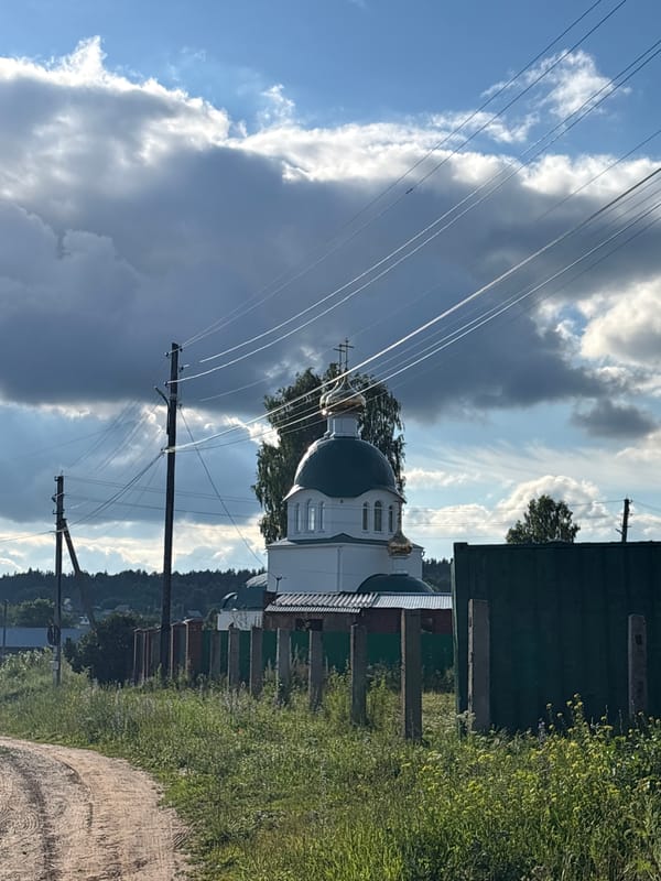 Afternoon wander through Markovo — church, bugs, and Soviet monuments