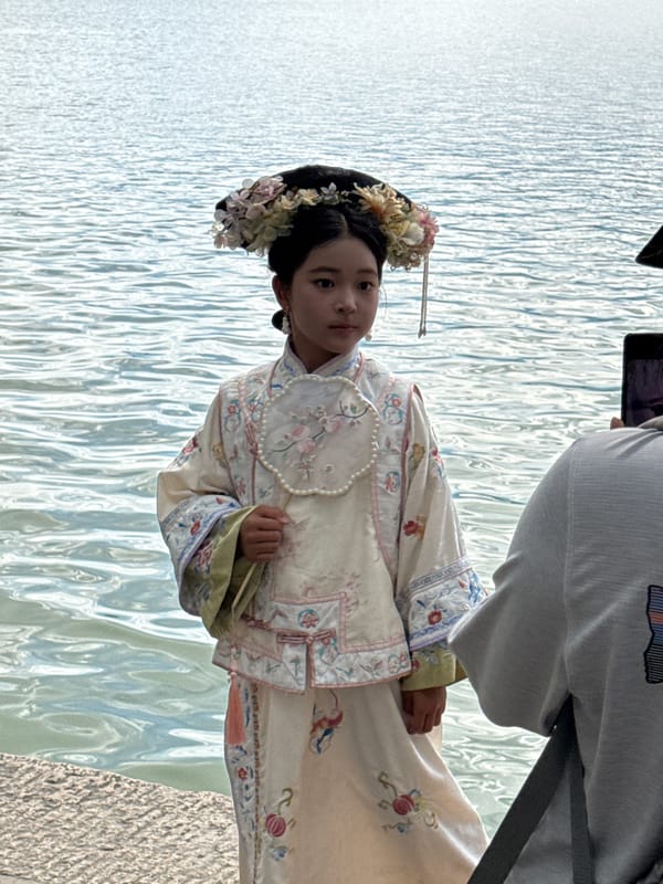 Early morning tourist activity documented at Beijing's Summer Palace