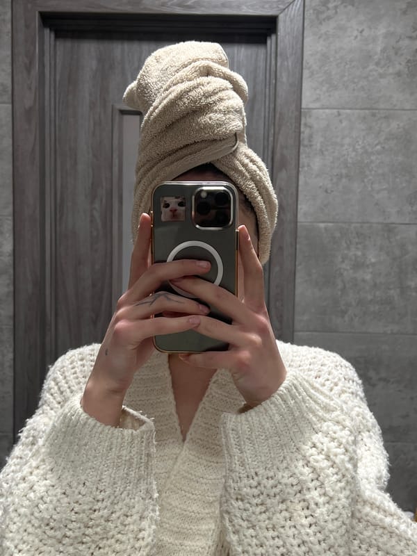 Early morning selfie session documented in Ternopil apartment