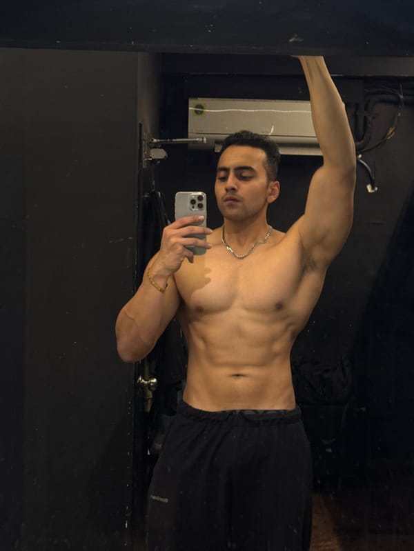 Early morning gym session documented in Kolkata fitness facility