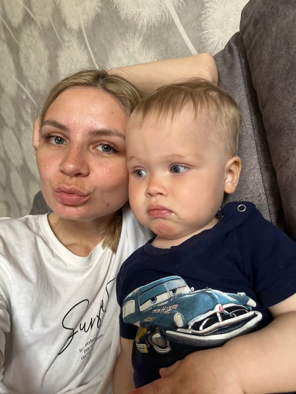 Daily life moments captured across Chaikovsky, Russia Thursday afternoon