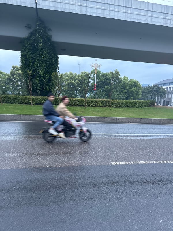 Daily life scenes captured in Jiangjin, China