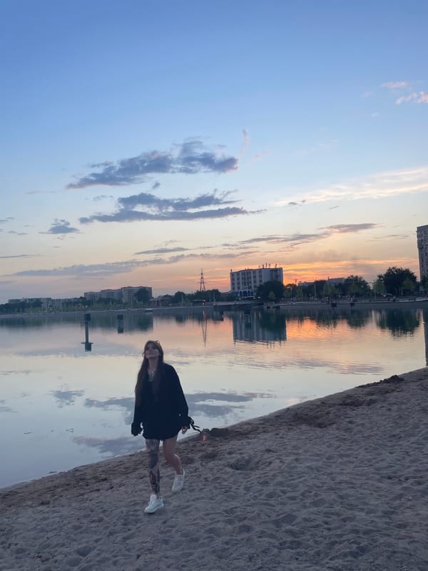 Afternoon leisure activities observed at Big Almaty Lake