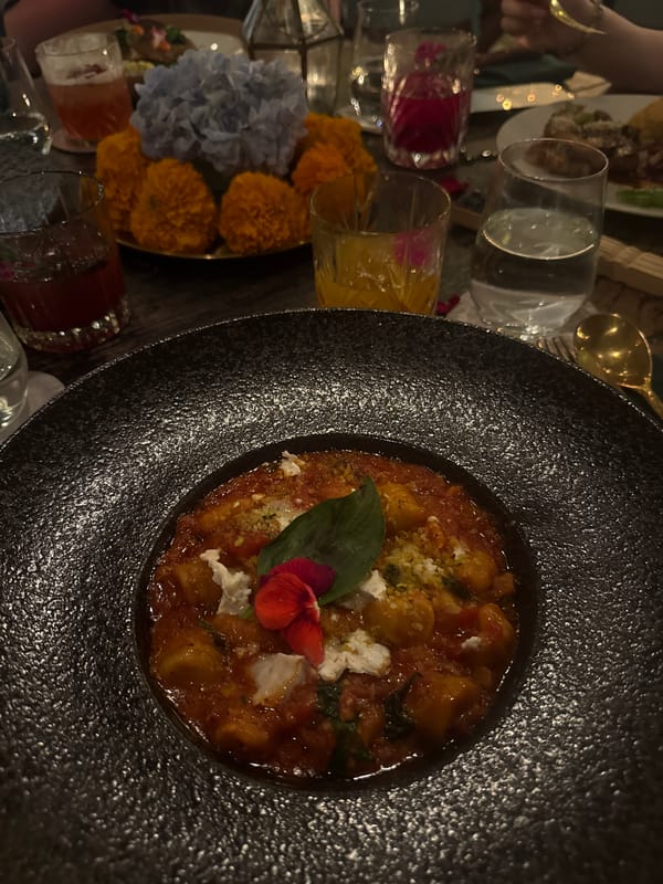 Dining and shopping scenes captured in Ubud, Indonesia