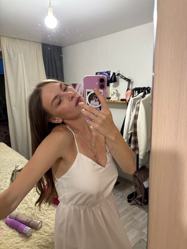 Quiet evening at home in Perm, selfies and dusk views