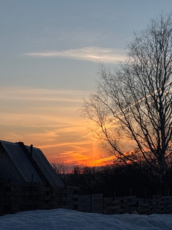Winter sunset scenes and portraits captured in Фоки, Russia