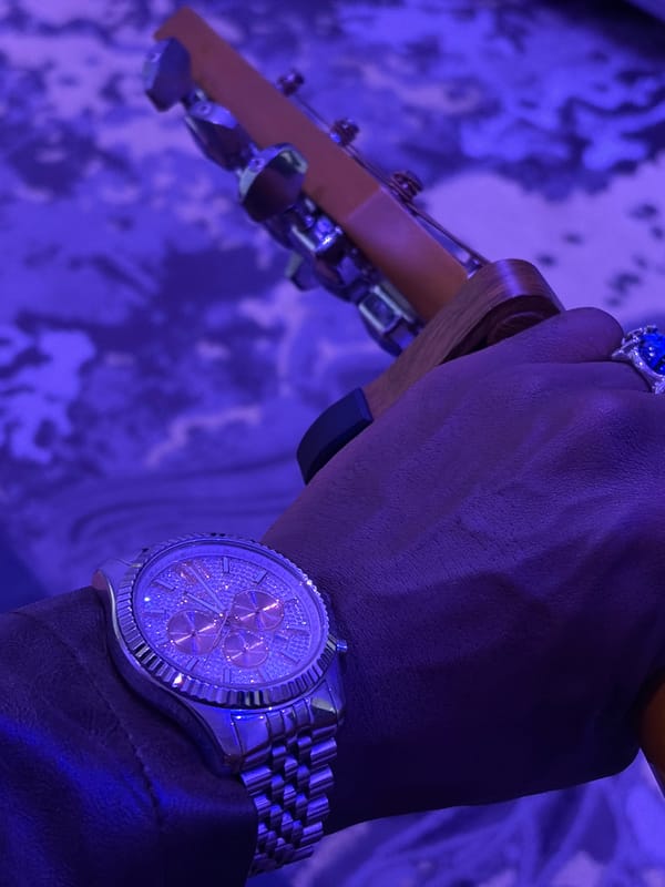 Accessory flexes and style portraits from a Lagos fashion shoot