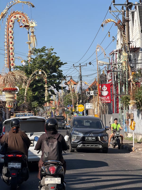 Balinese streets and temples dressed for a cultural occasion