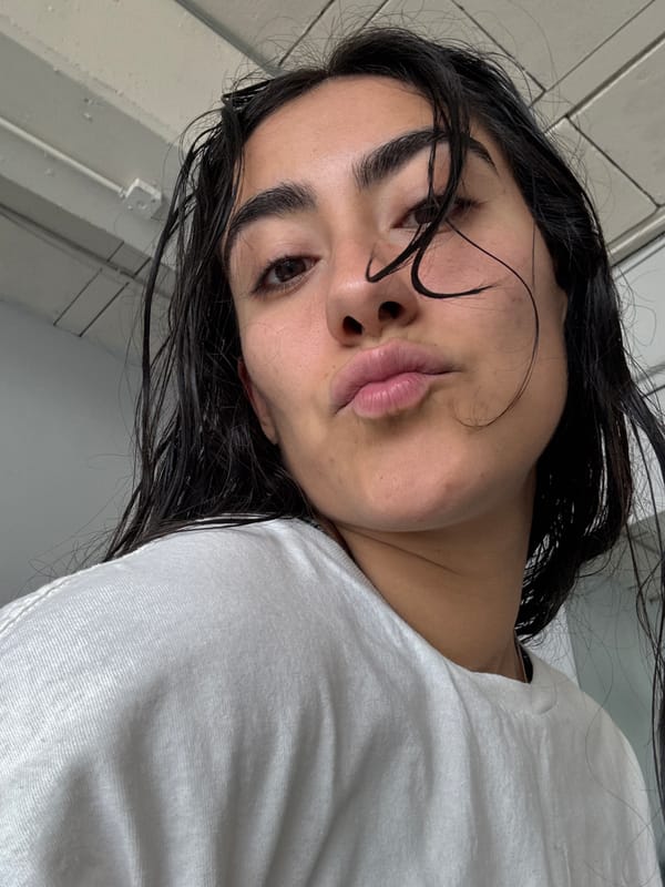 Woman photographed in athletic wear at Puebla studio location