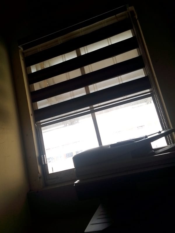 Office worker's afternoon routine documented in Abuja