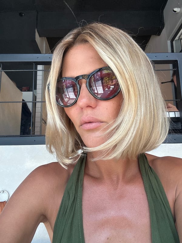 Selfies and drinks at a North Kuta café stop