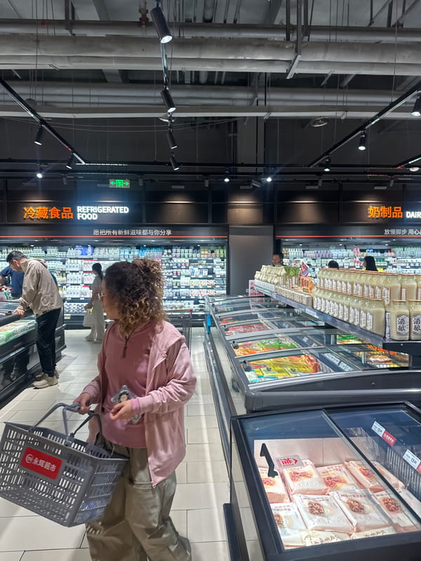 Women spotted shopping in Chongqing High-tech Zone supermarket