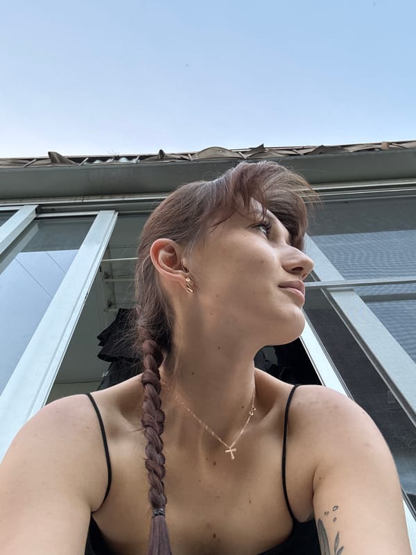 A quiet evening in Novokuznetsk, indoors and out