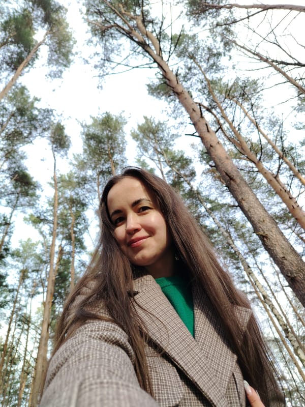 Families enjoy spring forest recreation in Chaikovsky, Russia