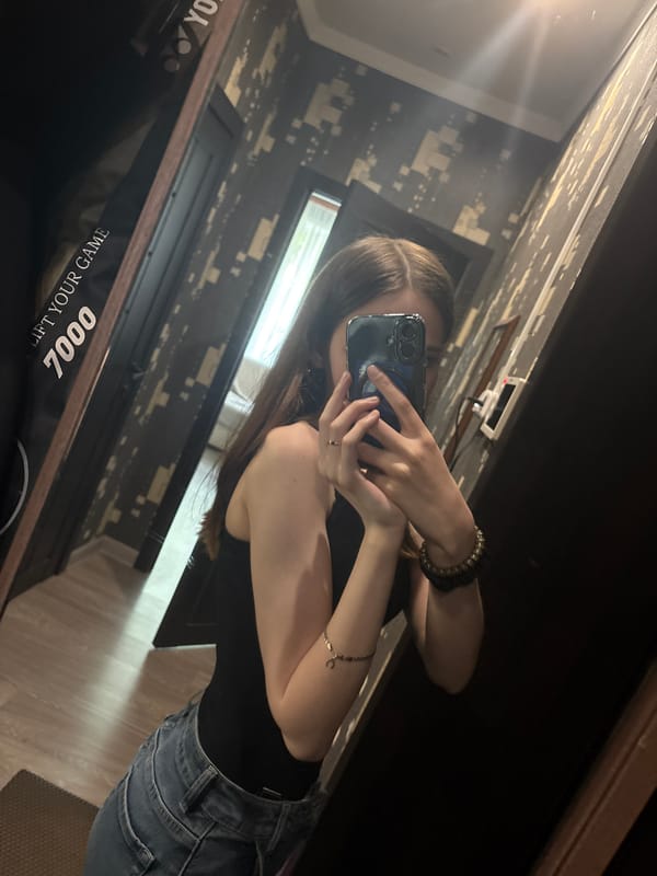 Afternoon at home in Kuvshinovo, selfies and everyday objects